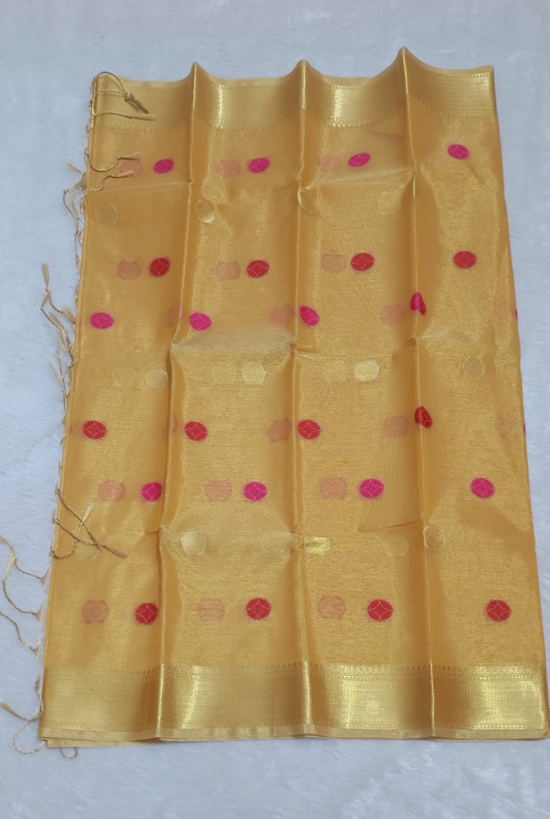 Shiny Metallic Gold Circle Design Soft Tissue Saree